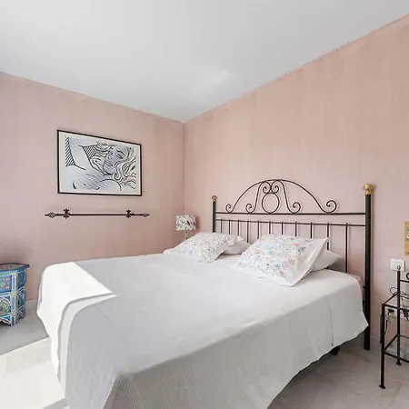 Beautiful Golfside Hideaway Дом отдыха Бенахавис