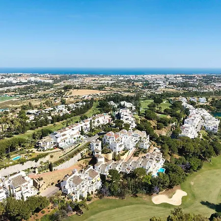 Beautiful Golfside Hideaway